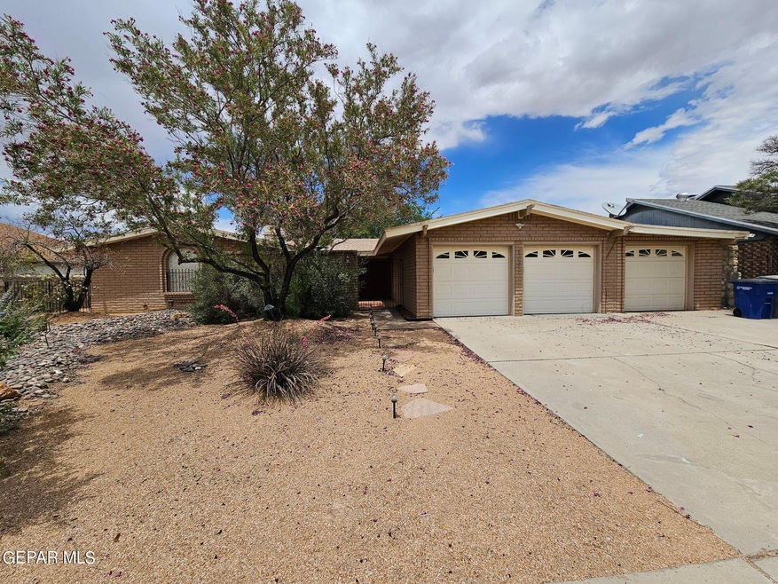 1941 Septiembre Dr, El Paso, TX 79935 - photo 1