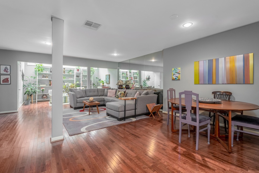 1316 Harold St unit 2, Houston, TX 77006 - photo 1