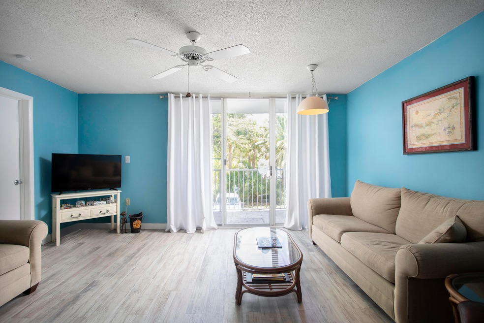 3930 S. Roosevelt Blvd., N103