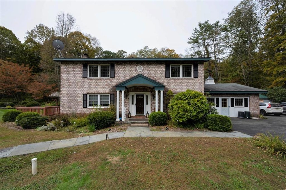 Sold $800,000 • Co-Listing Agent