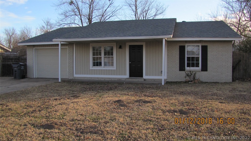 1046 E 144th St, Glenpool, OK 74033 - photo 1