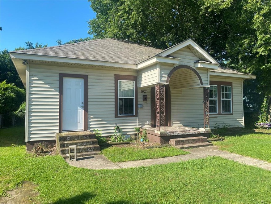 1008 W Crawford St, Denison, TX 75020 - photo 1