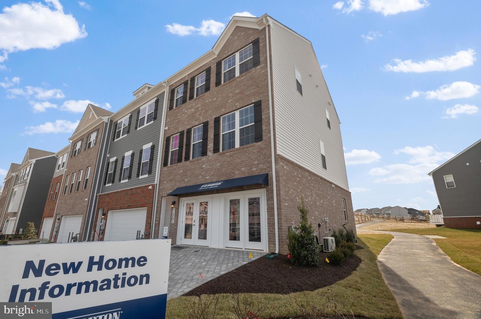 11811 Wynnifred Place, Glenn Dale, MD 20769 - photo 1