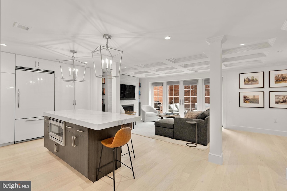 For Sale $879,999 • Co-Listing Agent