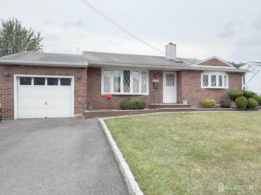 Under Contract $479,000