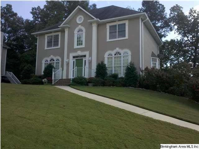 BEAUTIFUL HOME IN RUSSET WOODS!!