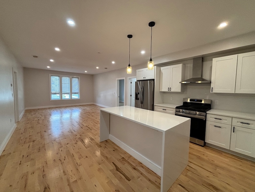 178 Washington Ave unit 104, Chelsea, MA 02150 - photo 1