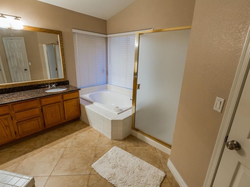 2210 E Egret Ct, Gilbert, AZ 85234 - photo 1