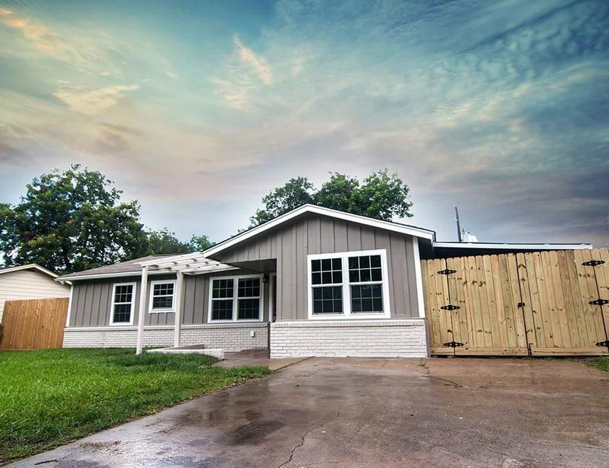 2314 Sunny Dr, Houston, TX 77093 - photo 1