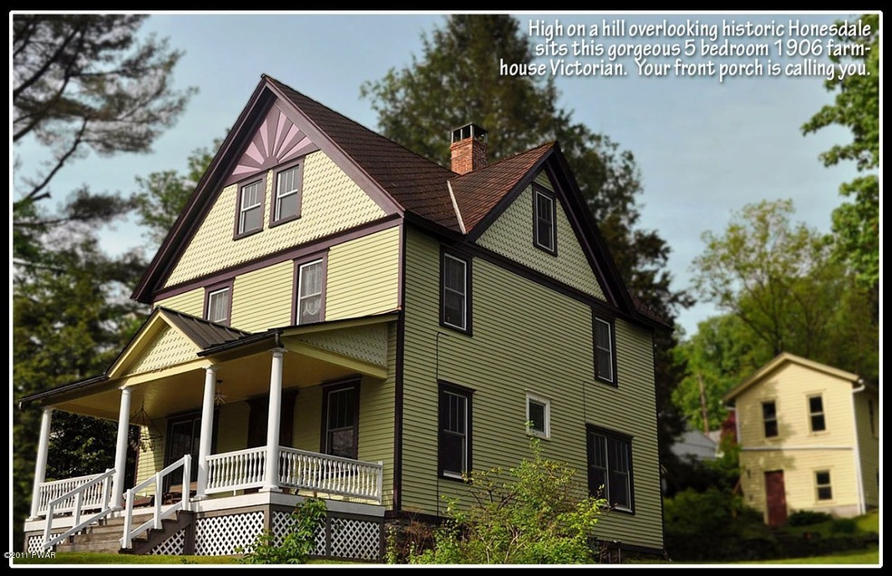 391 Broad St, Honesdale, PA 18431 - photo 1