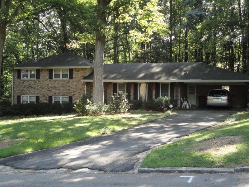 2258 Scenic Dr, Snellville, GA 30078 - photo 1