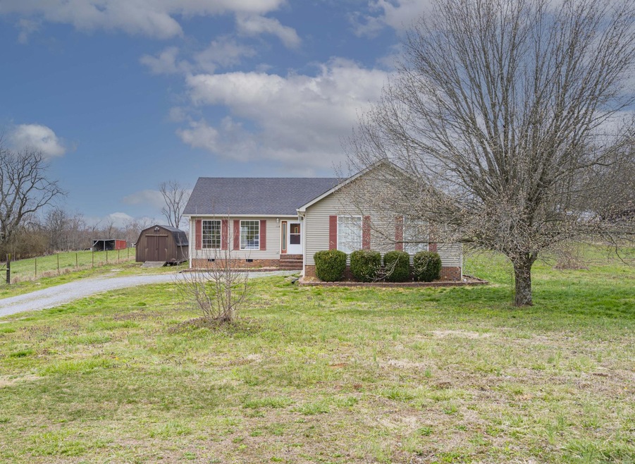 118 Coble Rd, Shelbyville, TN 37160 - photo 1