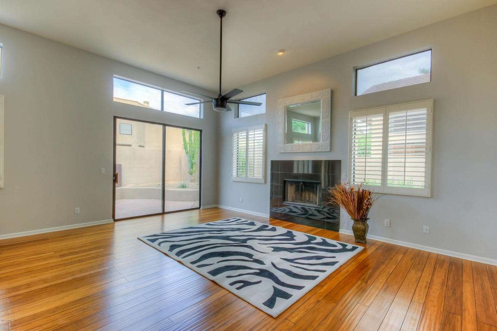 Family Room (1)