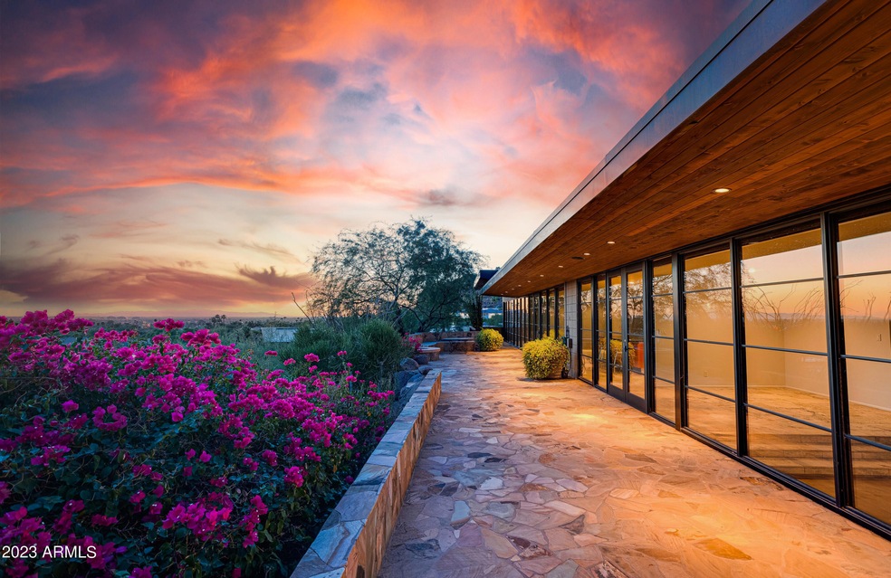 5320 E Wonderview Rd, Phoenix, AZ 85018 - photo 1