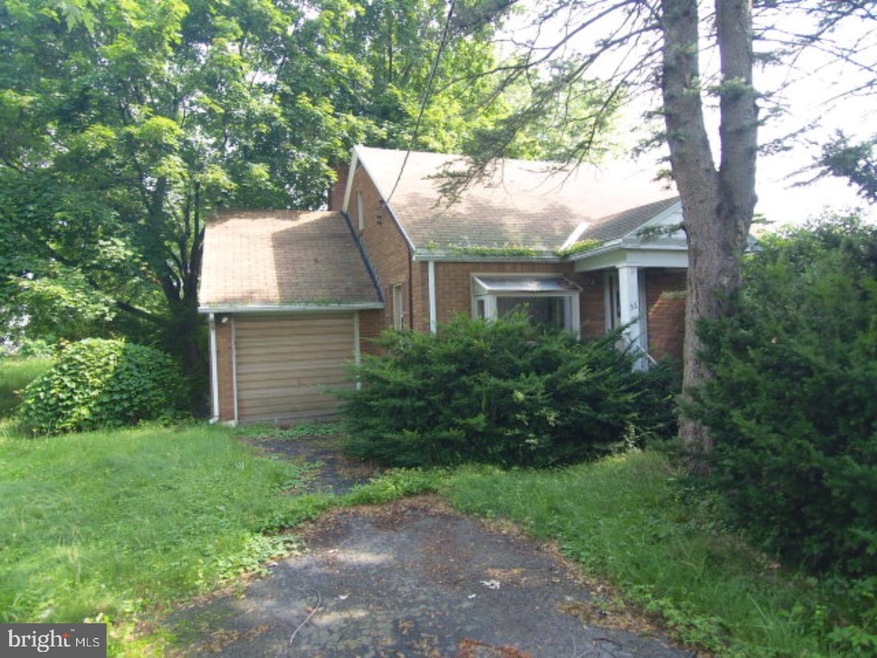 56 Ryan Ave, Tamaqua, PA 18252 - photo 1