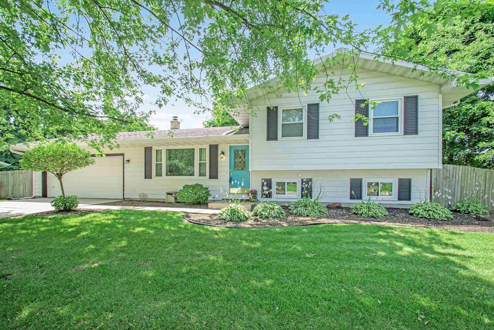 57343 Arabian Dr, Goshen, IN 46528 - photo 1