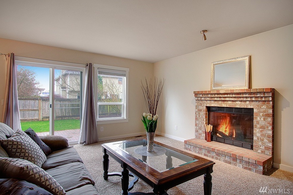 498 Hazel Place, Enumclaw, WA 98022 - photo 1