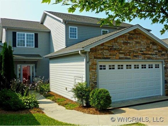 Spacious Executive TownHome