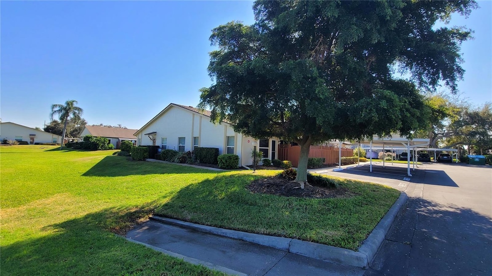 2911 74th St W unit 2276, Bradenton, FL 34209 - photo 1