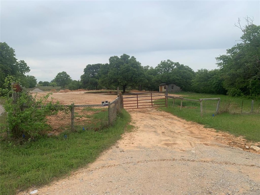 391 Shady Hill Ln, Springtown, TX 76082 - photo 1