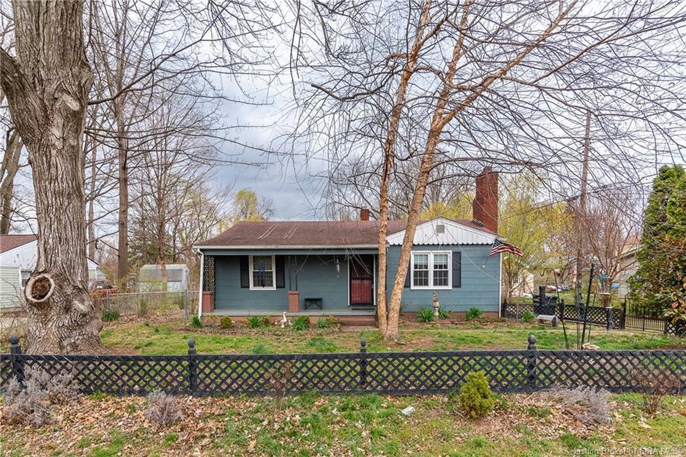 8 Roselawn Ct, Jeffersonville, IN 47130 - photo 1