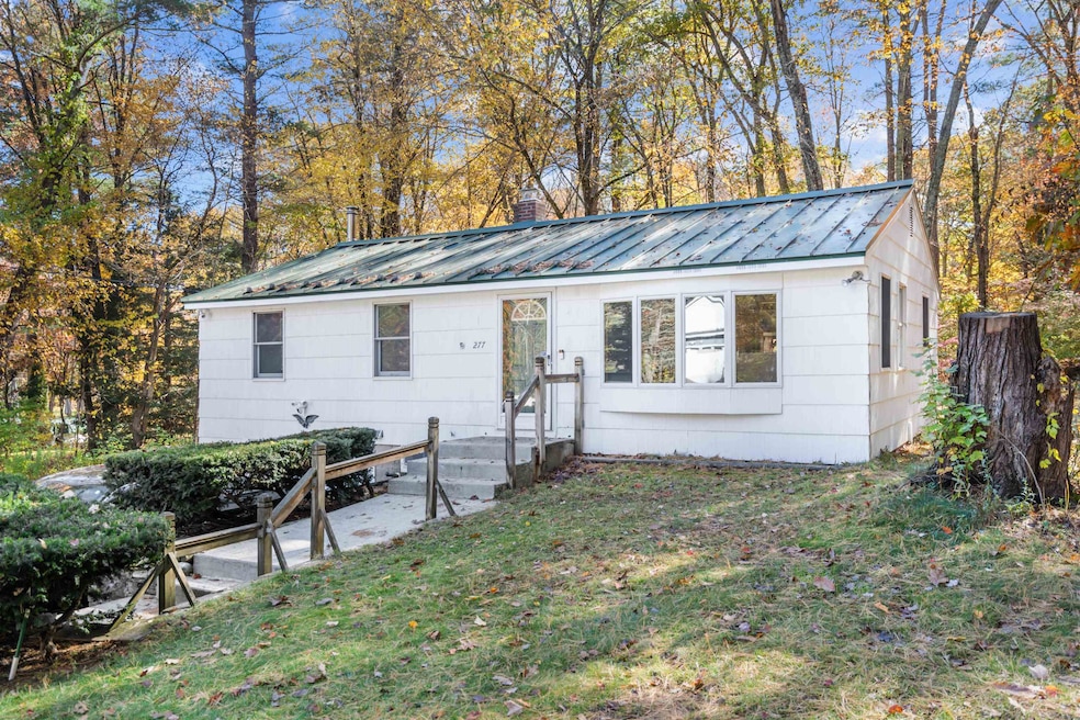 277 Hampstead Rd, Derry, NH 03038 - photo 1