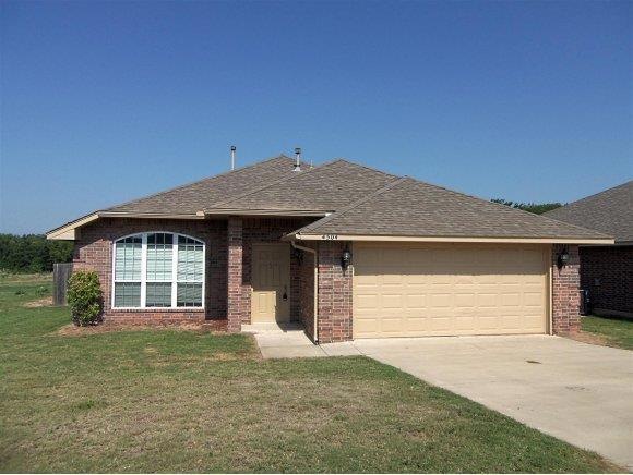 4504 Eagle Owl Dr, Norman, OK 73072 - photo 1