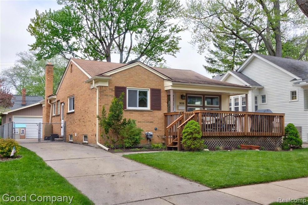 909 Maplegrove Ave. 1