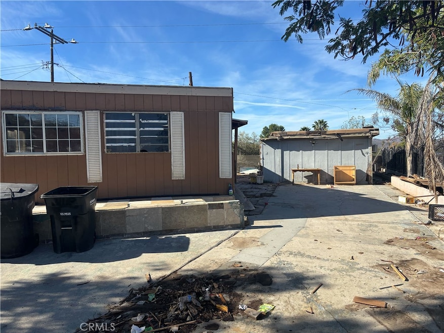 382 Altura Dr, Perris, CA 92570 - photo 1