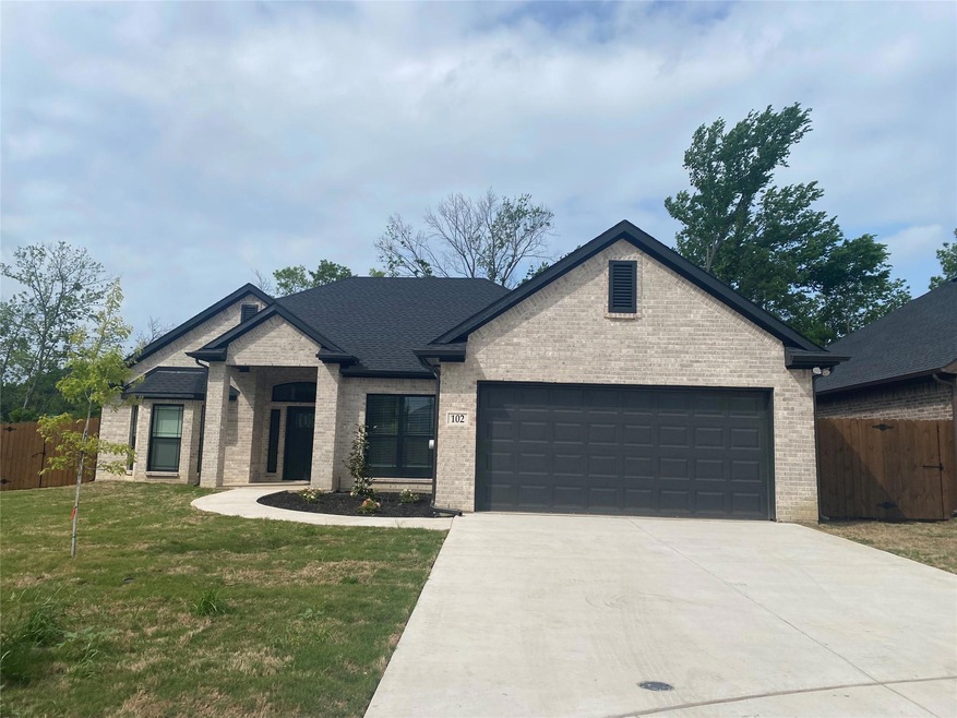 102 Paytons Way, Corsicana, TX 75110 - photo 1