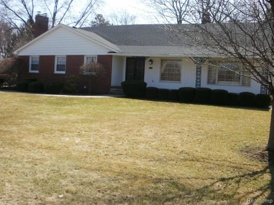 26853 Ross Dr, Redford, MI 48239 - photo 1