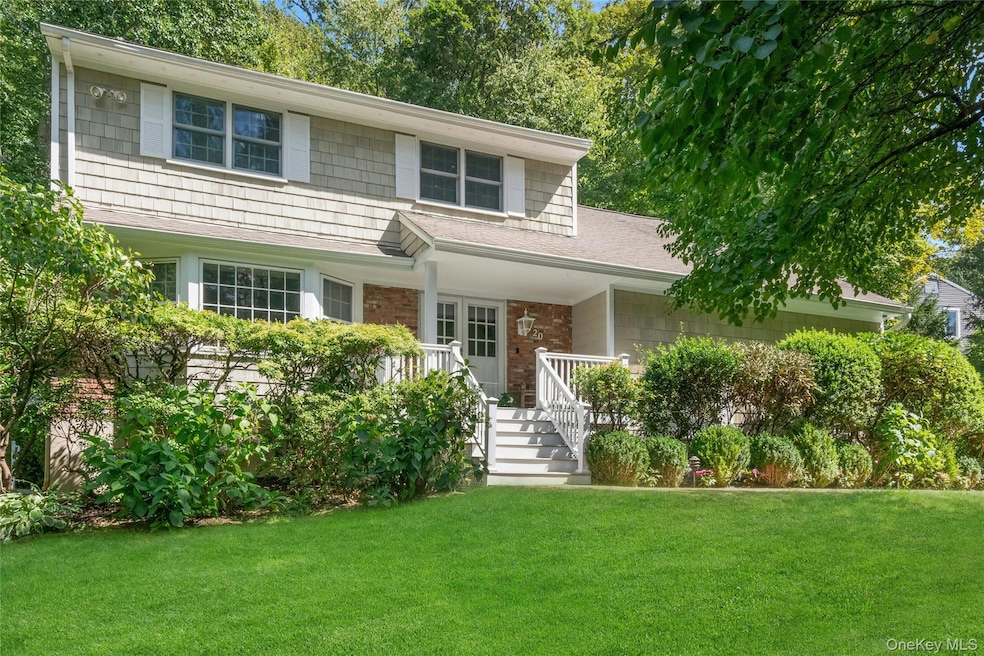 Pending $1,318,000 • Co-Listing Agent