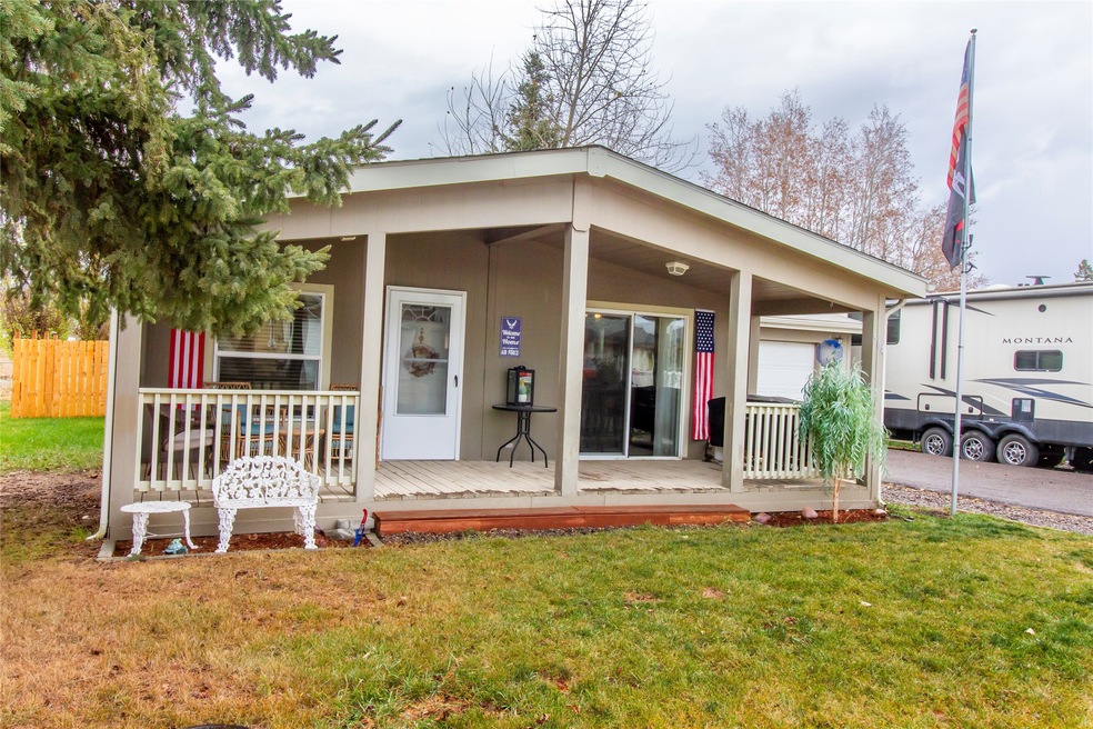 564 Swan Mountain Village Dr unit 54, Kalispell, MT 59901 - photo 1