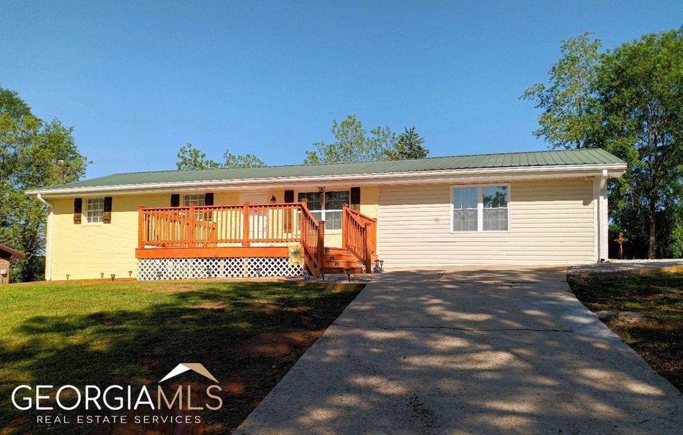 224 Lipham St, Bowdon, GA 30108 - photo 1