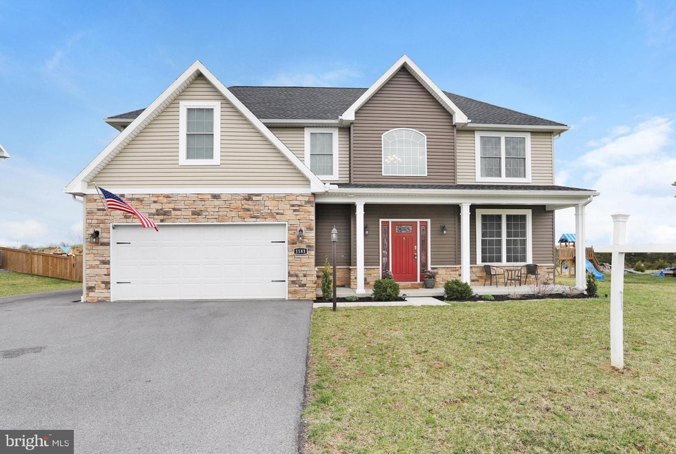 1183 Cydney Ln, Greencastle, PA 17225 - photo 1