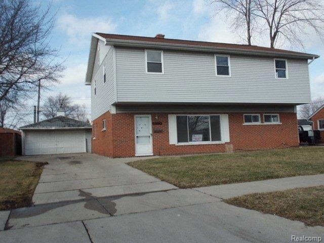 27171 Belanger St, Roseville, MI 48066 - photo 1