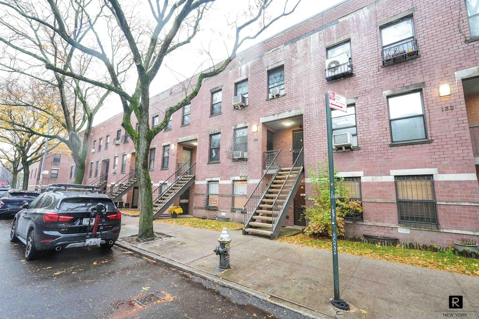 134 N 3rd St unit 1, New York City, NY 11249 - photo 1