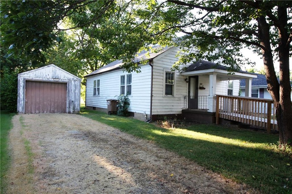 212 S Brooks St, Columbus, IN 47201 - photo 1