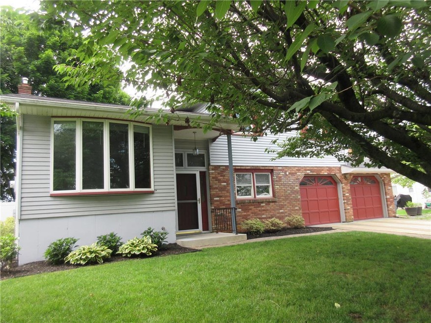 4371 High View Dr, Nazareth, PA 18064 - photo 1