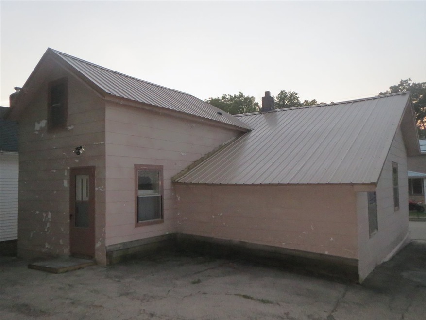 119 N Main St, Potosi, WI 53820 - photo 1