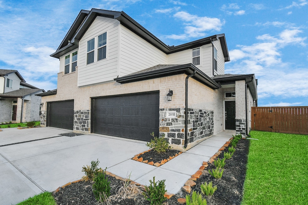 21003 Bay Village Dr unit B, Cypress, TX 77433 - photo 1