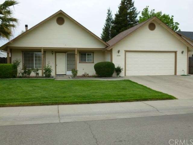 BEAUTIFULLY MAINTAINED YARD