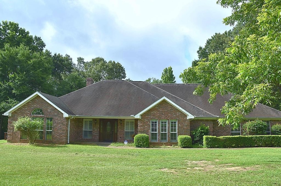 350 An County Road 3582, Palestine, TX 75803 - photo 1