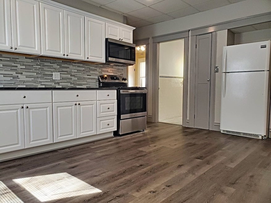 19 N Woodford St unit 2, Worcester, MA 01604 - photo 1