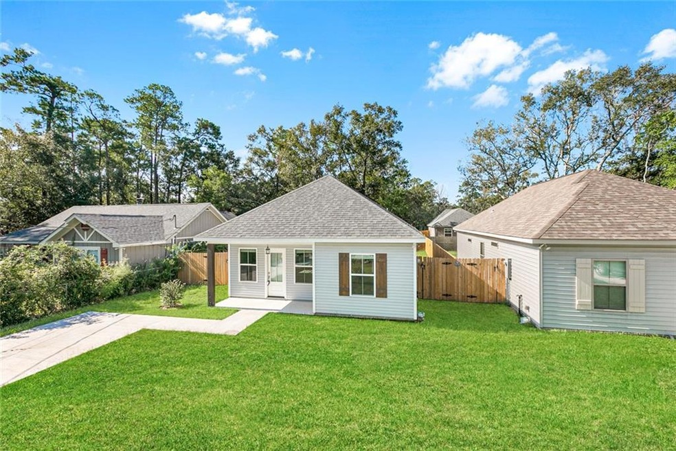 2307 Robin St, Slidell, LA 70460 - photo 1