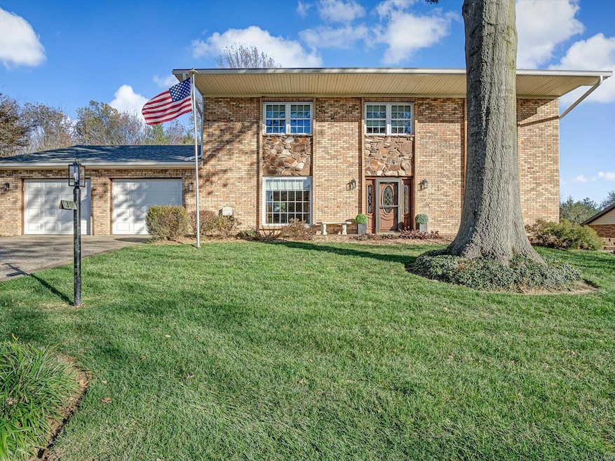 Welcome Home! 30 Sir Lawrence Drive, Shiloh, IL 62