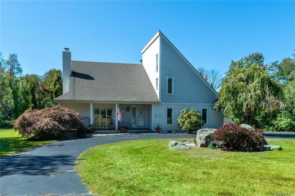 24 Elizabeth Ct, Brewster, NY 10509 - photo 1