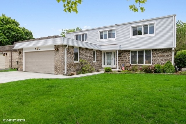 10180 Kathy Ct, Des Plaines, IL 60016 - photo 1