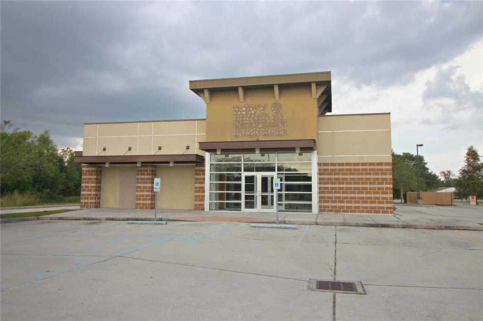 9850 Highway 23, Belle Chasse, LA 70037 - photo 1