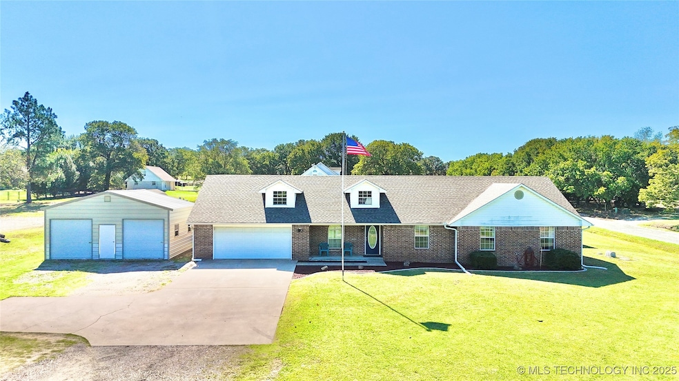 1801 E Willow Dr, Stigler, OK 74462 - photo 1